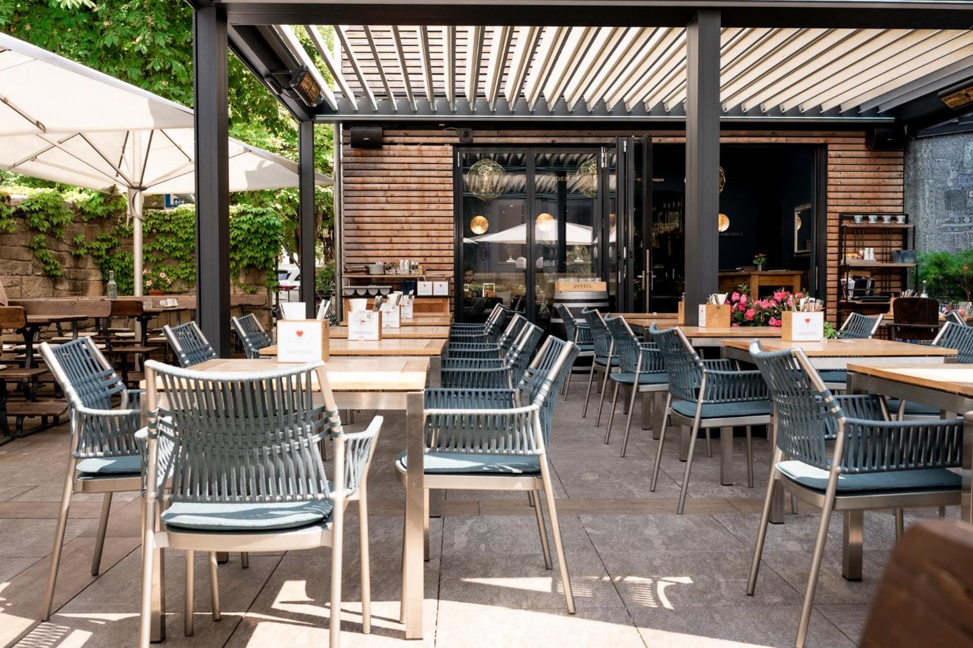 Hotel-Restaurant Schwanen Metzingen  Exterior photo